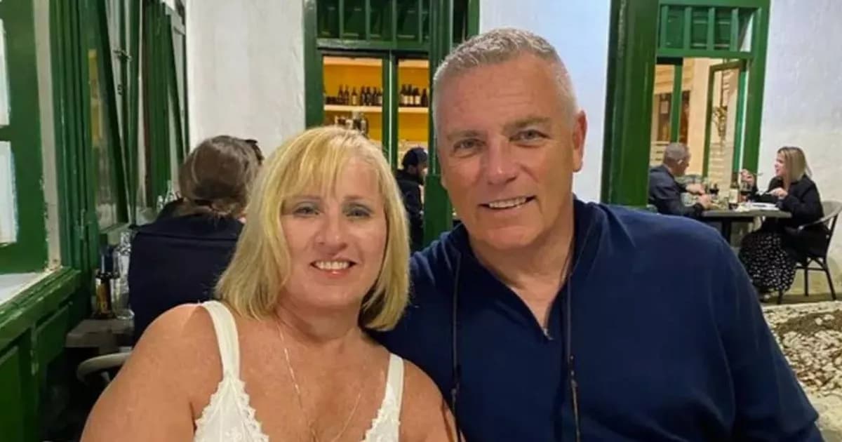 Scottish Widow's Horror: Dead Husband's Feet in Socks